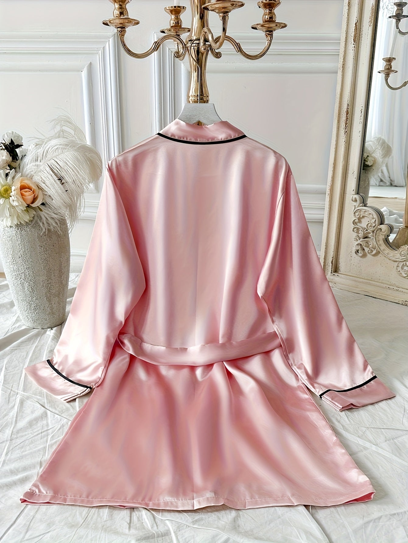 روب ساتان نسائي أنيق وردي