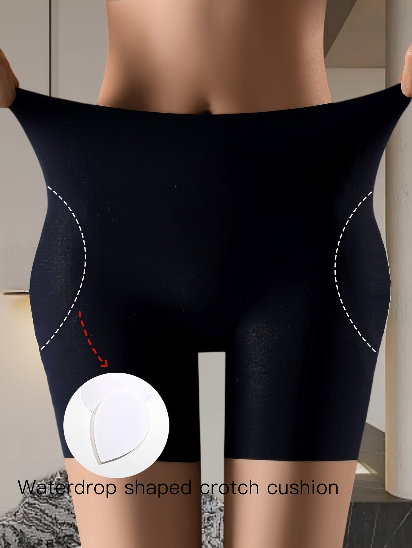 شورت مرتفع الخصر بتصميم مثير