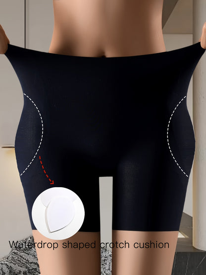 شورت مرتفع الخصر بتصميم مثير