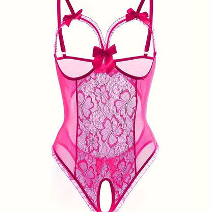 بدلة نسائية مثيرة بقصة دانتيل