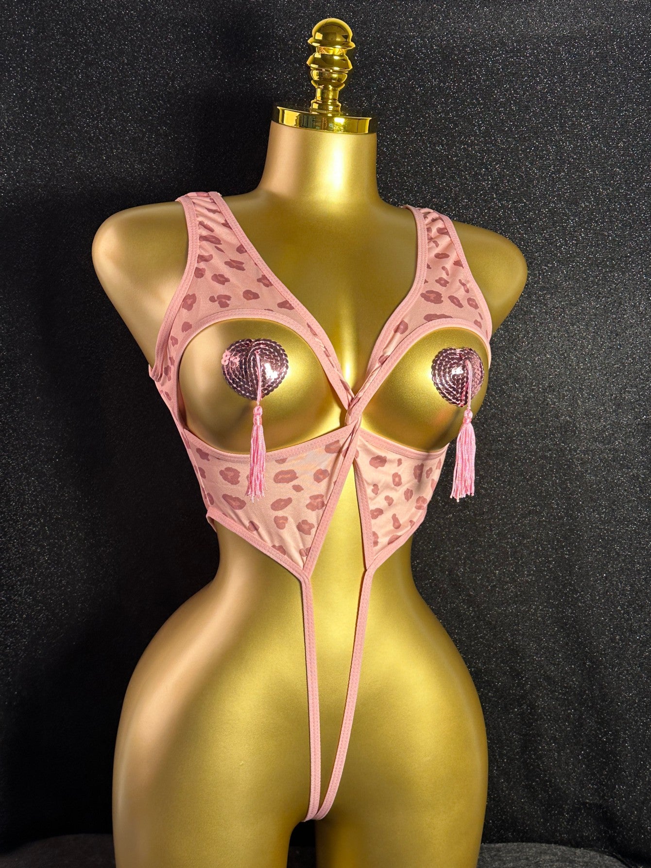 بدلة نسائية ليوبارد جريئة