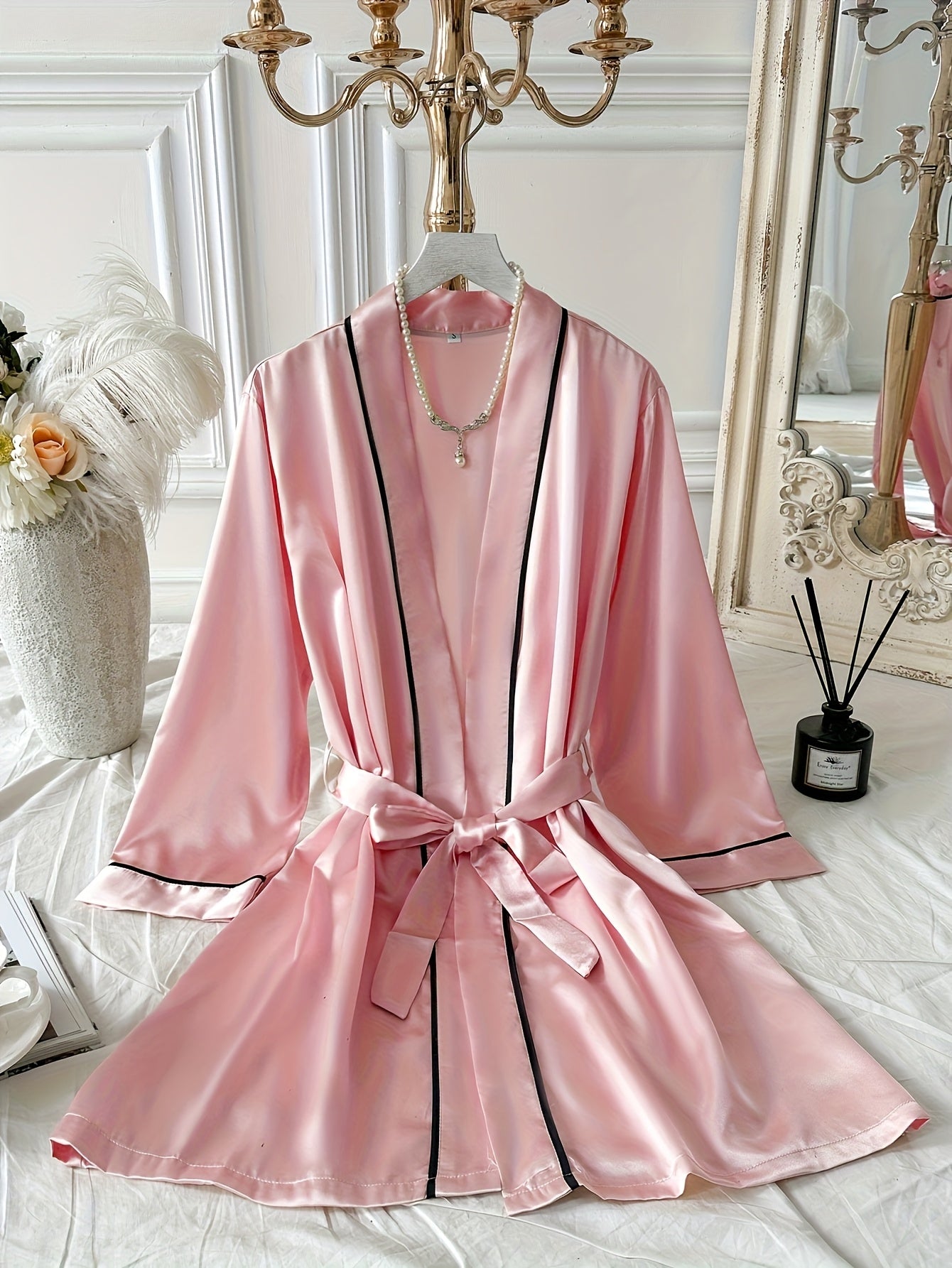 روب ساتان نسائي أنيق وردي