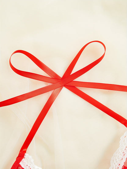 بدلة نسائية مثيرة