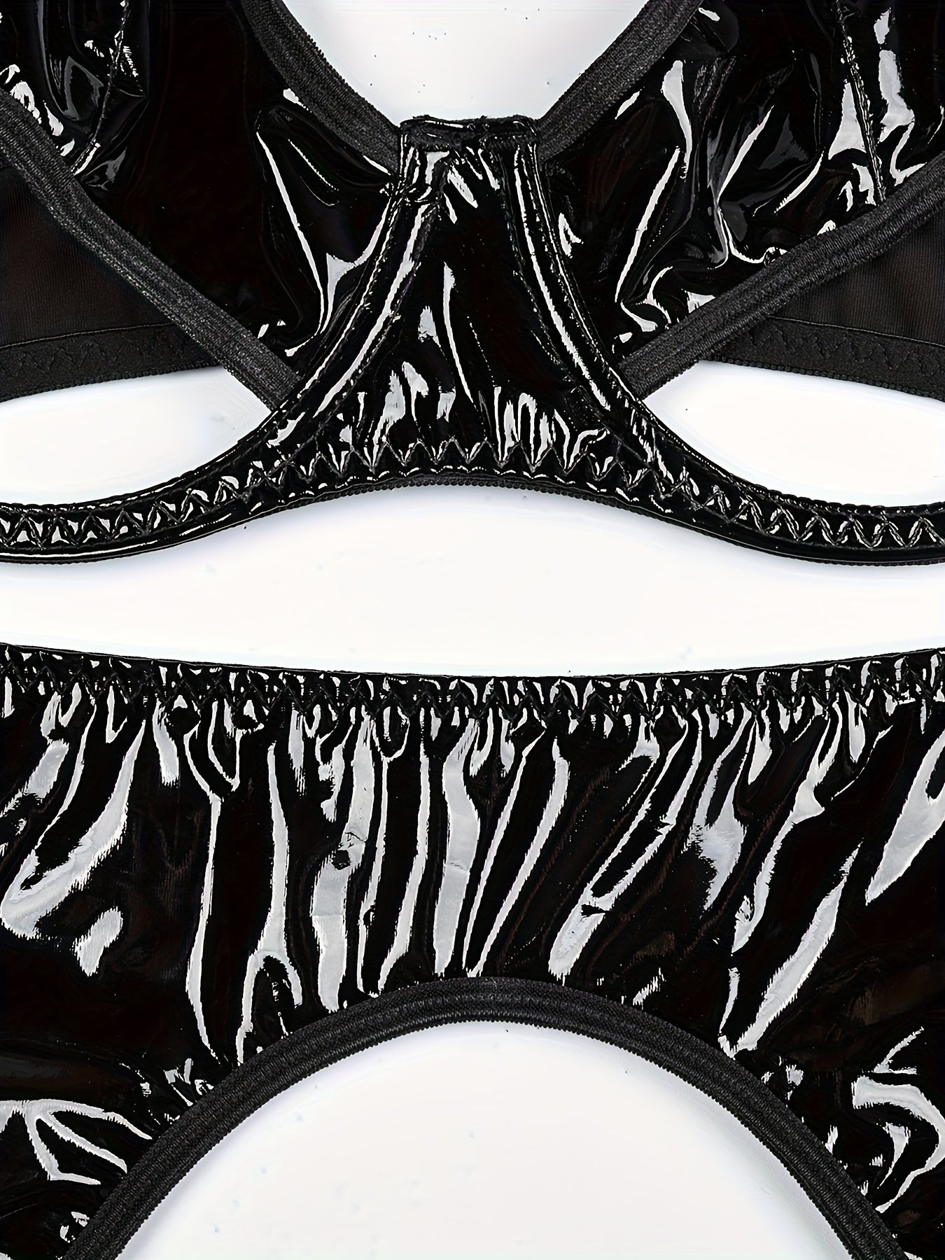 طقم لانجري جلد PU أنيق