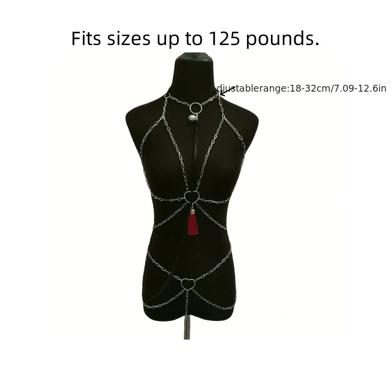 فساتين أنيقة مع سلاسل معدنية