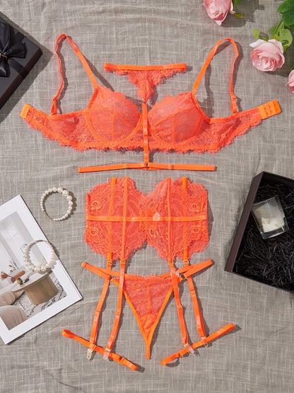 طقم لانجري نسائي - أحمر