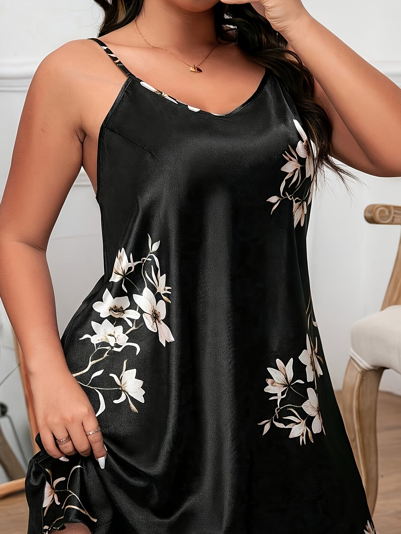 فستان نوم نسائي مزخرف