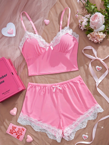 طقم بيجامة نسائية بلون خمري