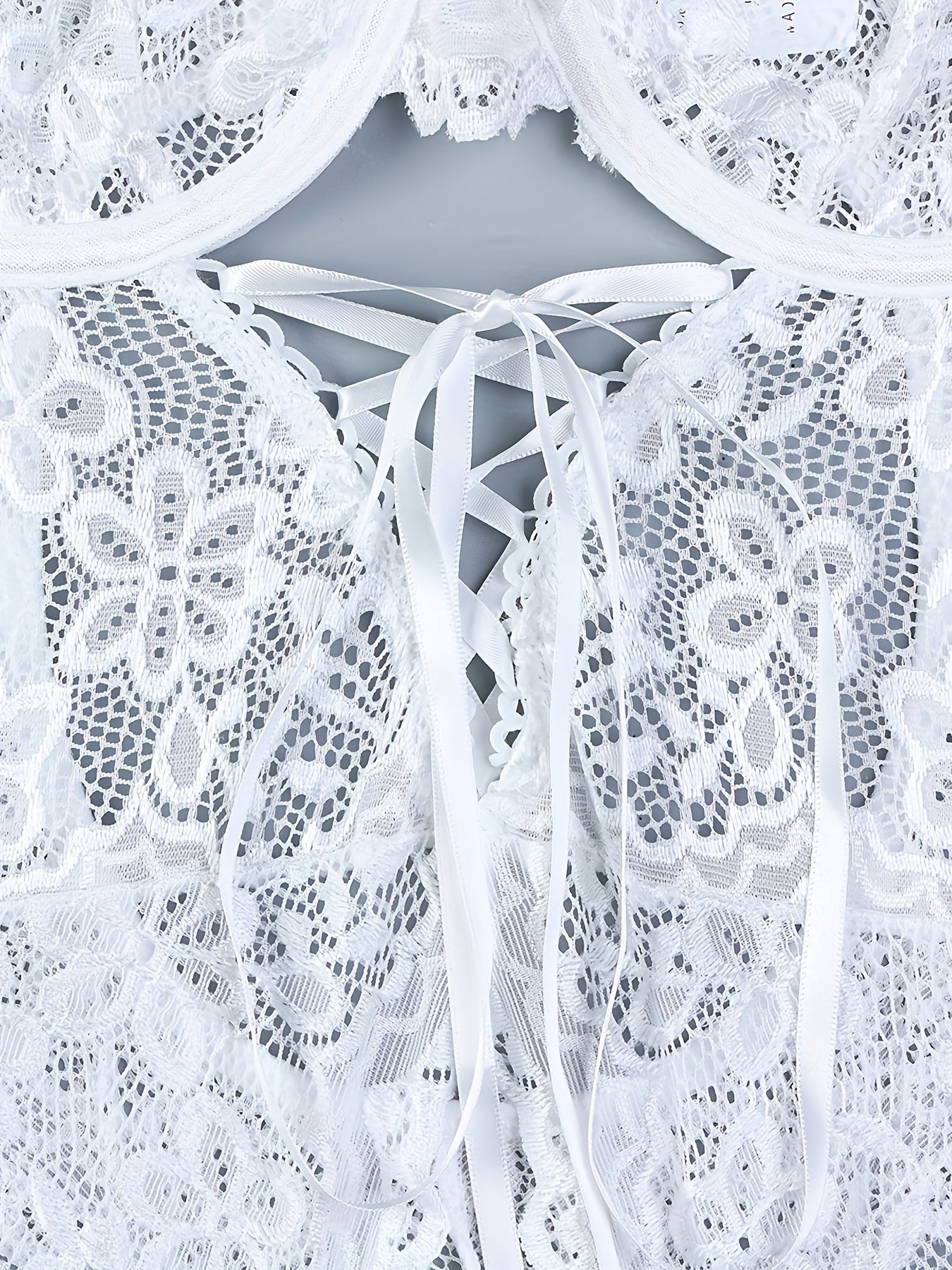 طقم بيجامة فاخر مكون من ثلاث قطع