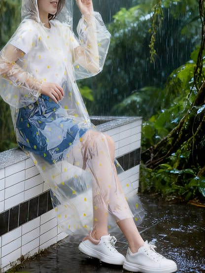 معطف مطري نسائي شفاف