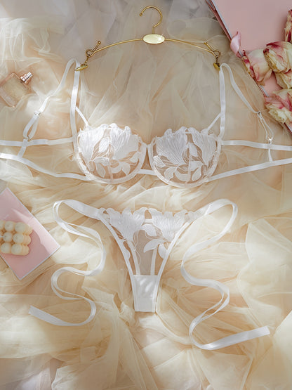 مجموعة لنجري نسائي رومانسية