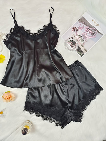 طقم بيجامة نسائية مثير