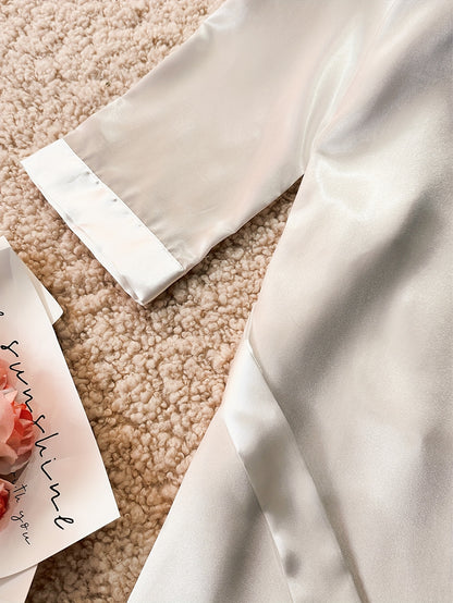 روب نسائي بكم V