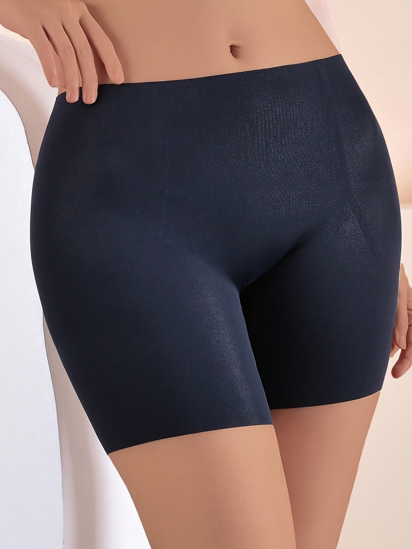 شورتات نسائية ضاغطة