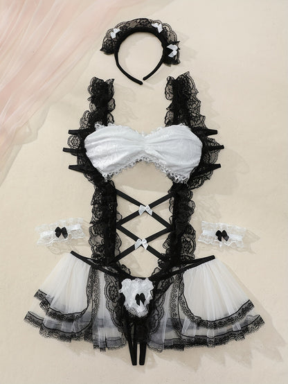 بدلة داخلية مثيرة بتصميم مفتوح