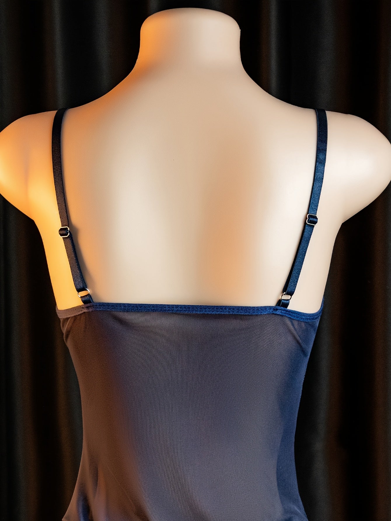 بدلة داخلية مثيرة بحجم كبير