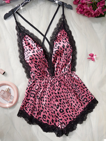 ثوب نوم وردي مزخرف