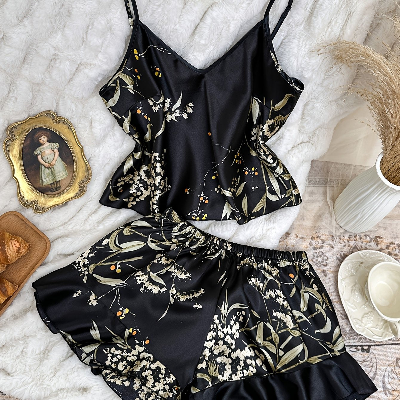 طقم بيجامة نسائي مكون من قطعتين