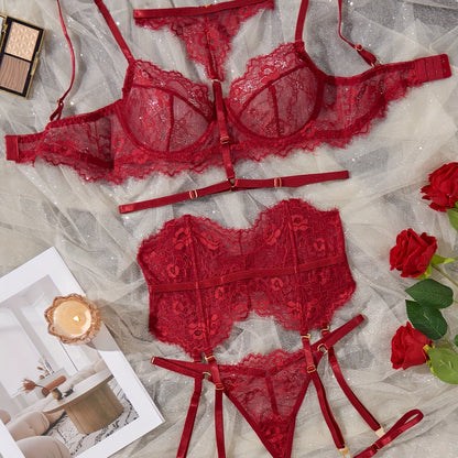 طقم لانجري نسائي - أحمر