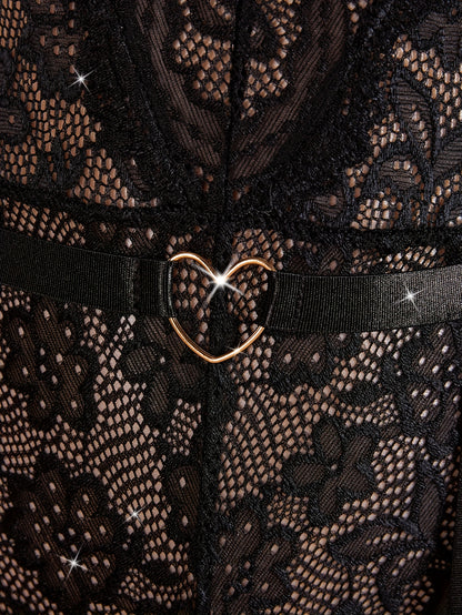 مجموعة ملابس داخلية مثيرة من الدانتيل