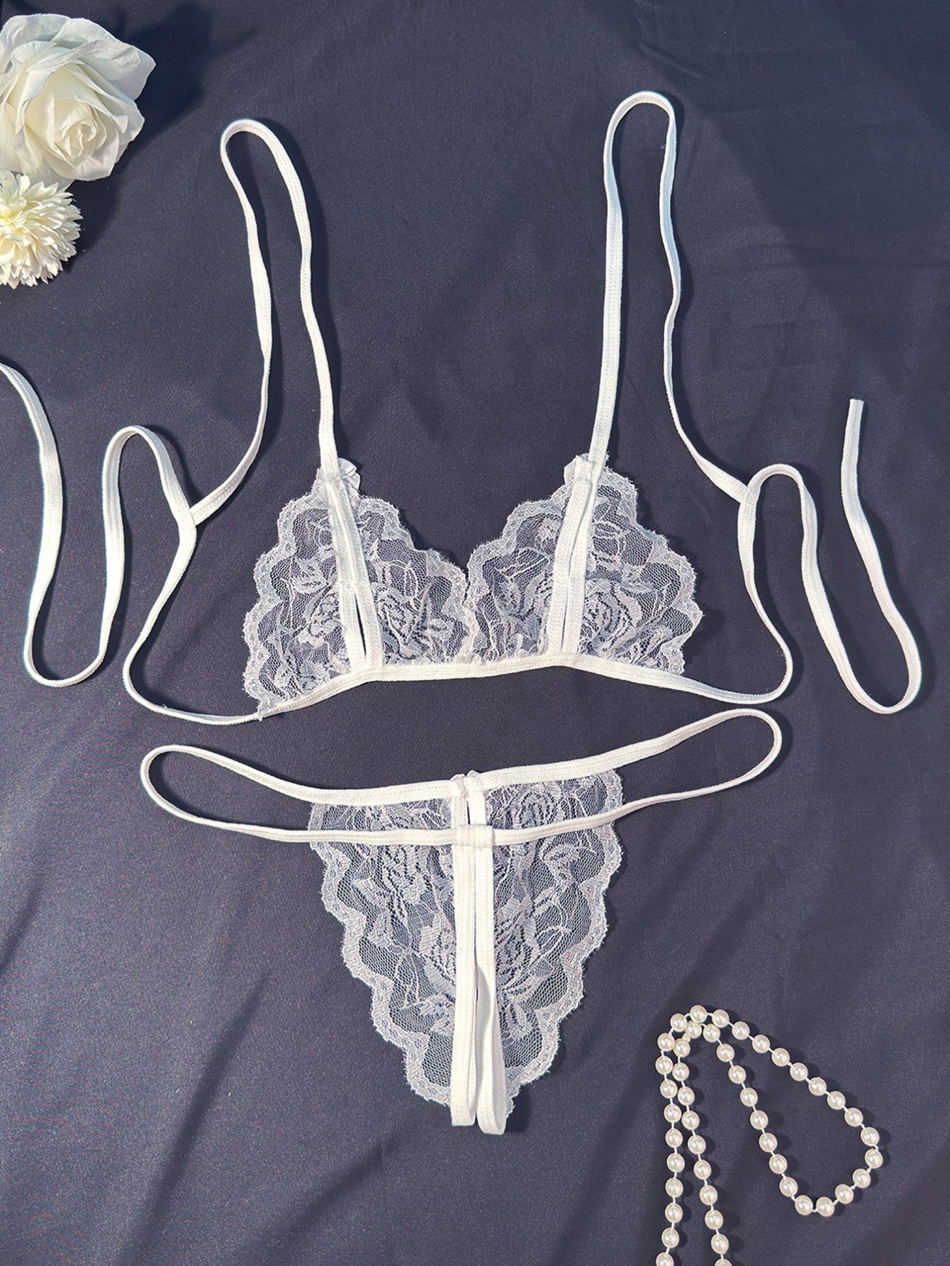 طقم بيكيني ثلاثي القطع