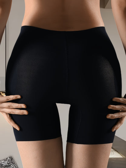 شورت مرتفع الخصر بتصميم مثير