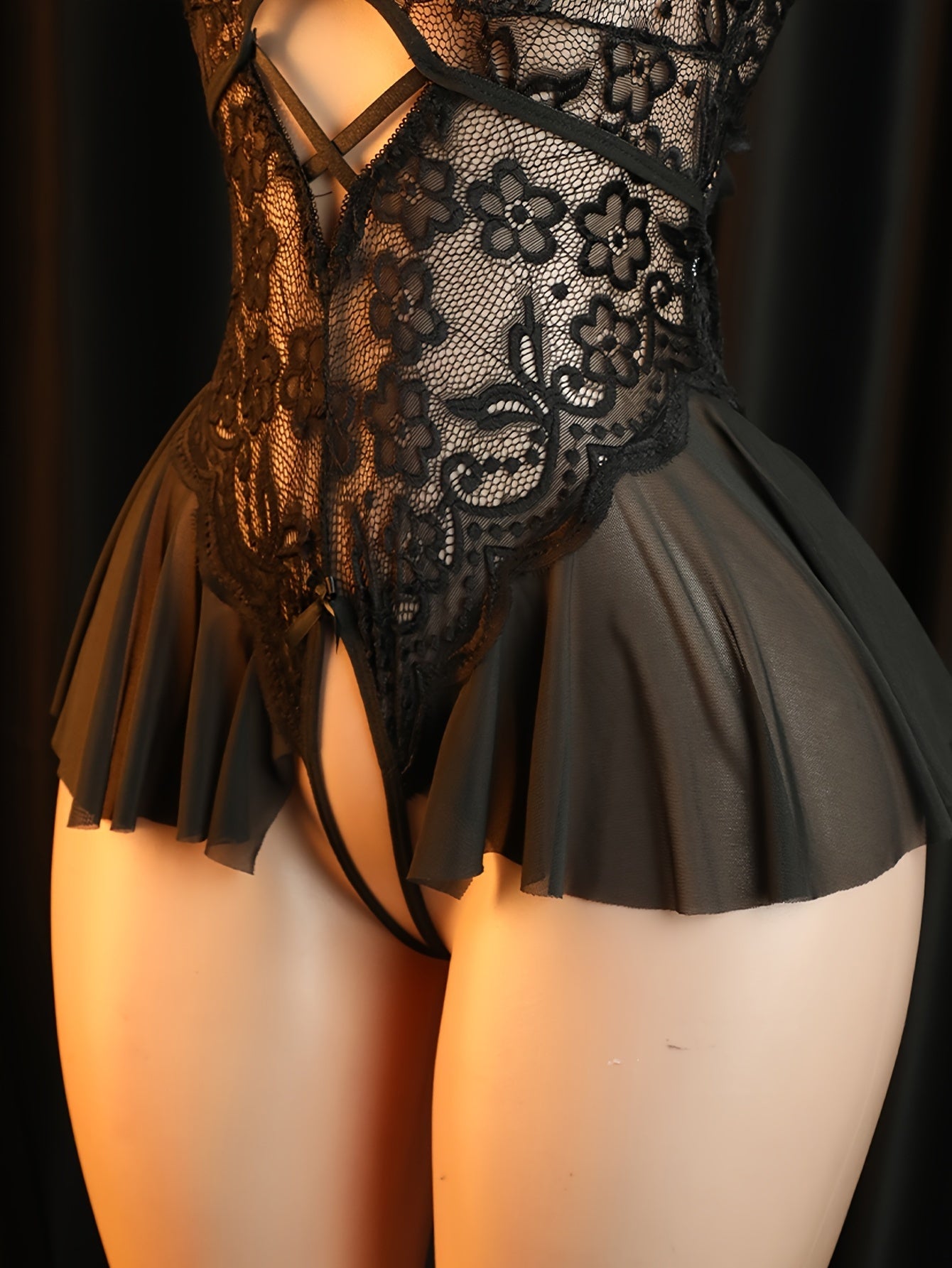 جسم ضيق دانتيل