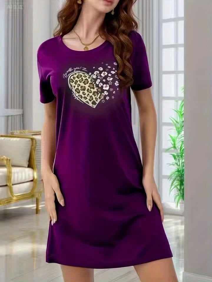 فستان نوم بأكمام قصيرة بتصميم قلب