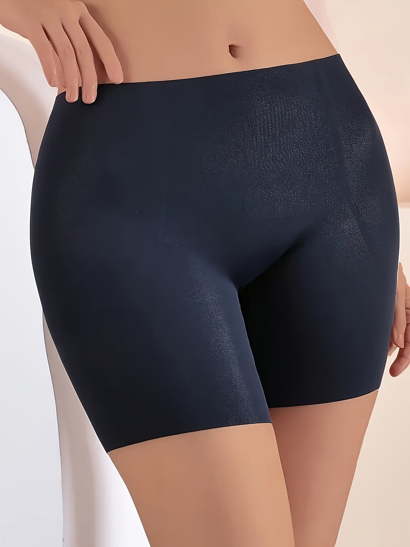 شورتات نسائية للتحكم بالبطن