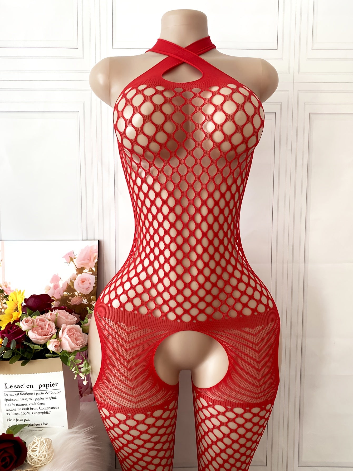 بدلة شبكية حمراء مقاس كبير