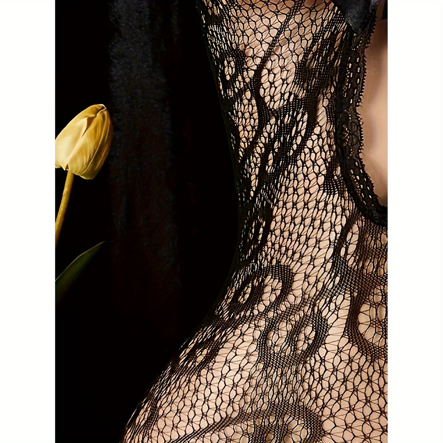 بدلة نسائية مخرمة فاخرة