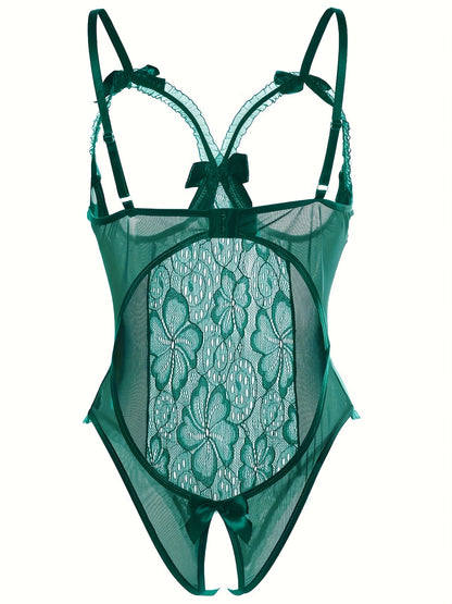 بدلة نسائية مثيرة بقصة دانتيل