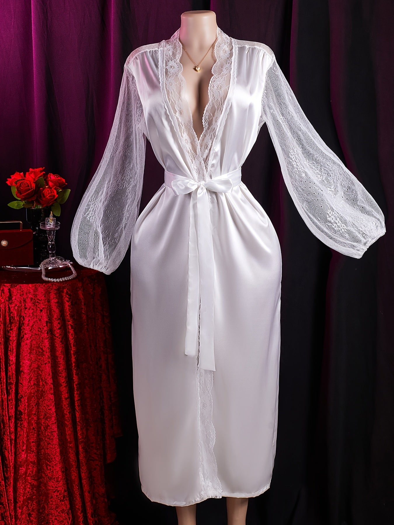 روب دانتيل أنيق