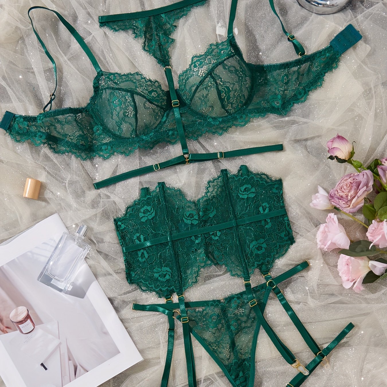 طقم لانجري نسائي - أحمر