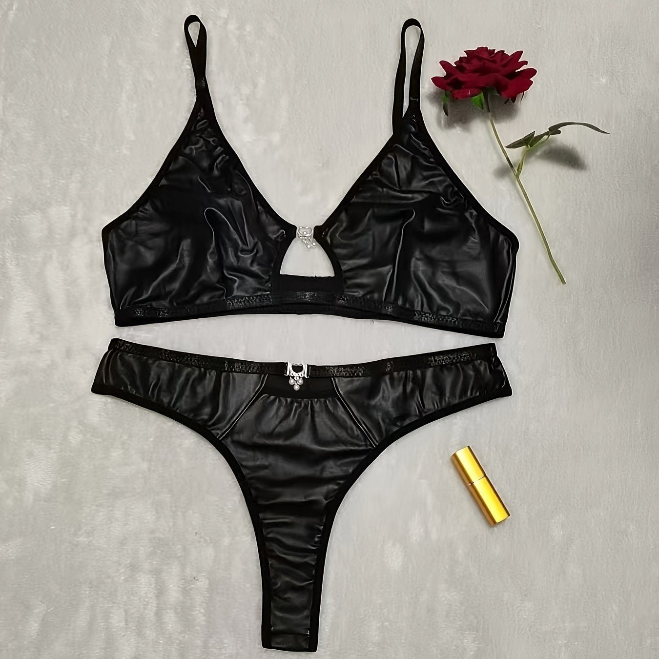 مجموعة ملابس داخلية أنيقة كبيرة الحجم - أسود