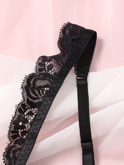 طقم لانجري دانتيل مزخرف