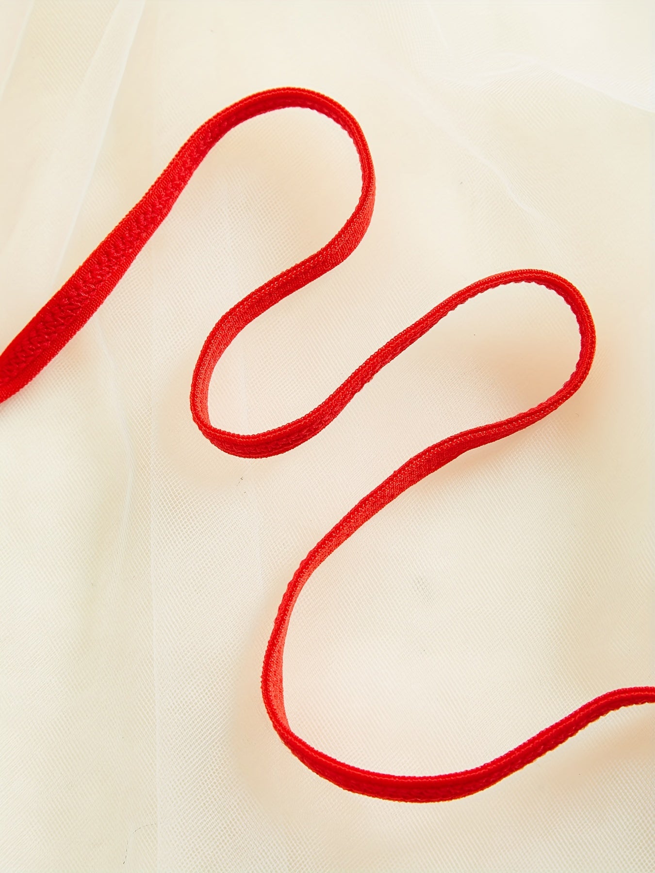 بدلة نسائية مثيرة