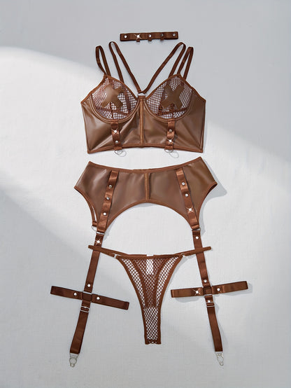 حزام جلدي مثير مع جورب