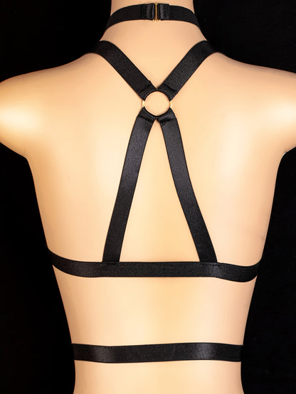 بدلة نسائية سوداء بحدود قابلة للتعديل