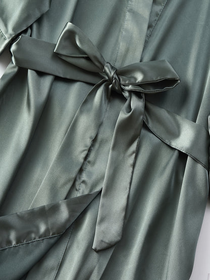 روب وصيفات أنيق