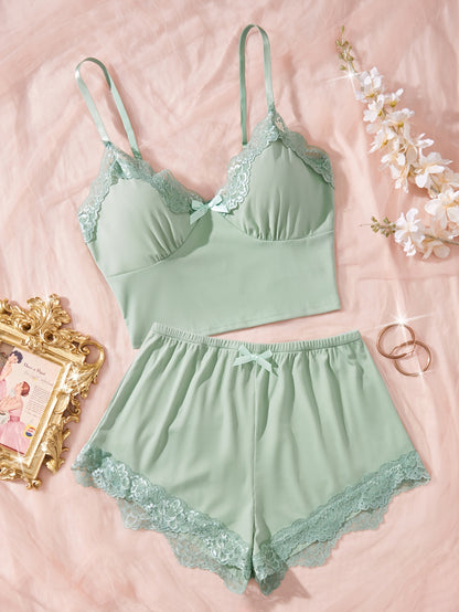 طقم بيجامة نسائية بلون خمري