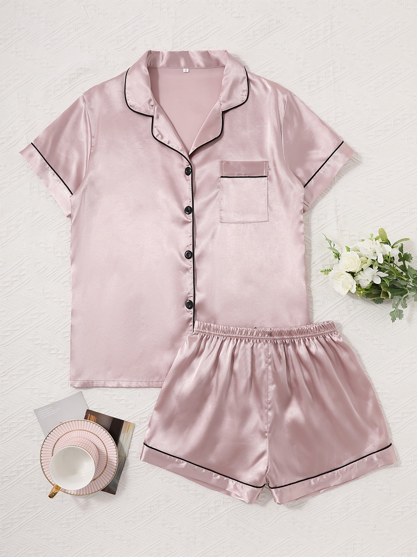 طقم بيجاما من الساتان