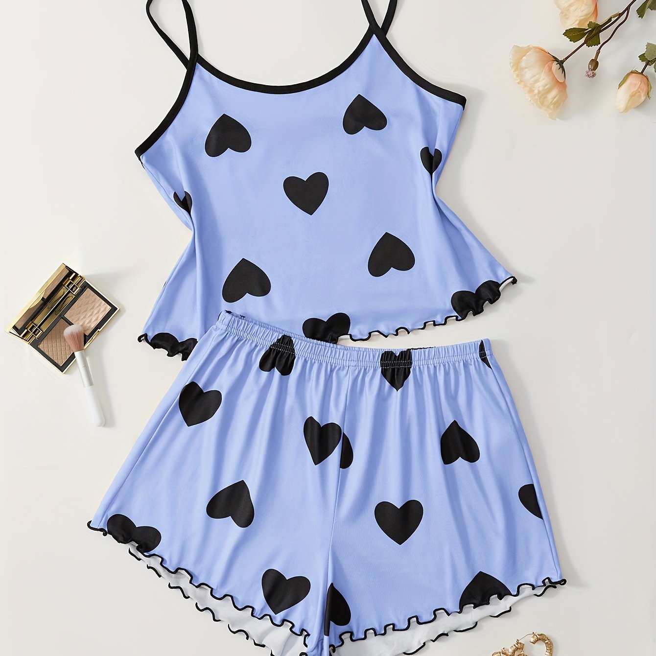 بدلة نوم نسائية مع شورت