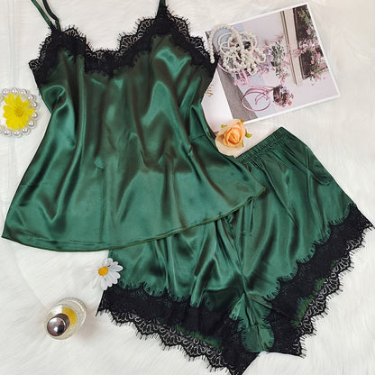 طقم بيجامة نسائية مثير