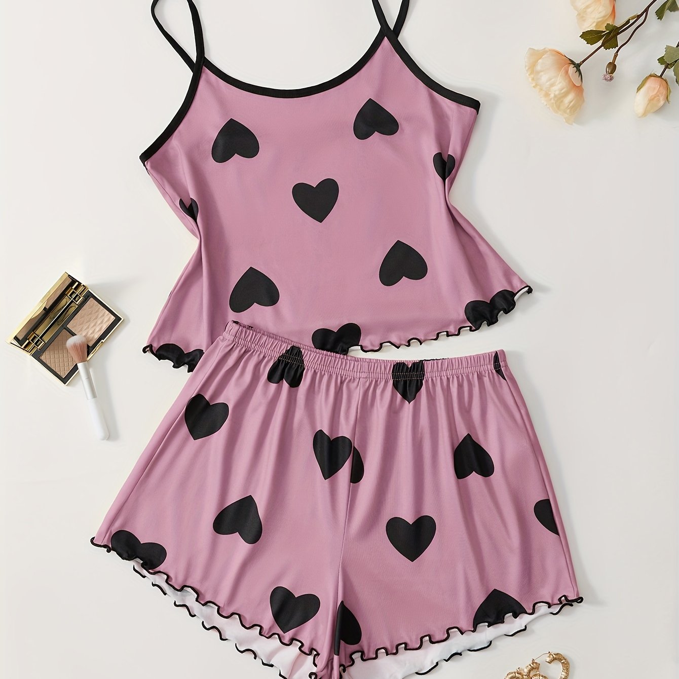 بدلة نوم نسائية مع شورت