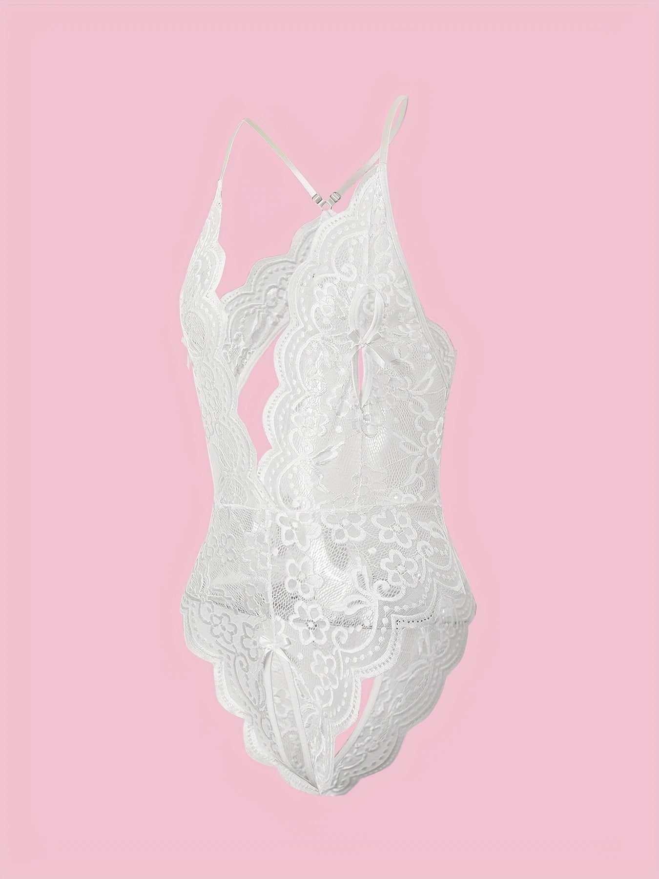 بدلة ليفي زهري مع حواف مكشكشة