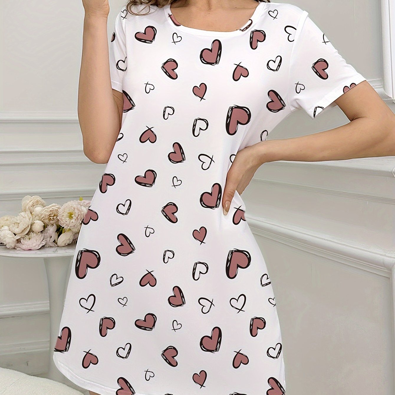 فستان نوم قصير بأكمام للنساء