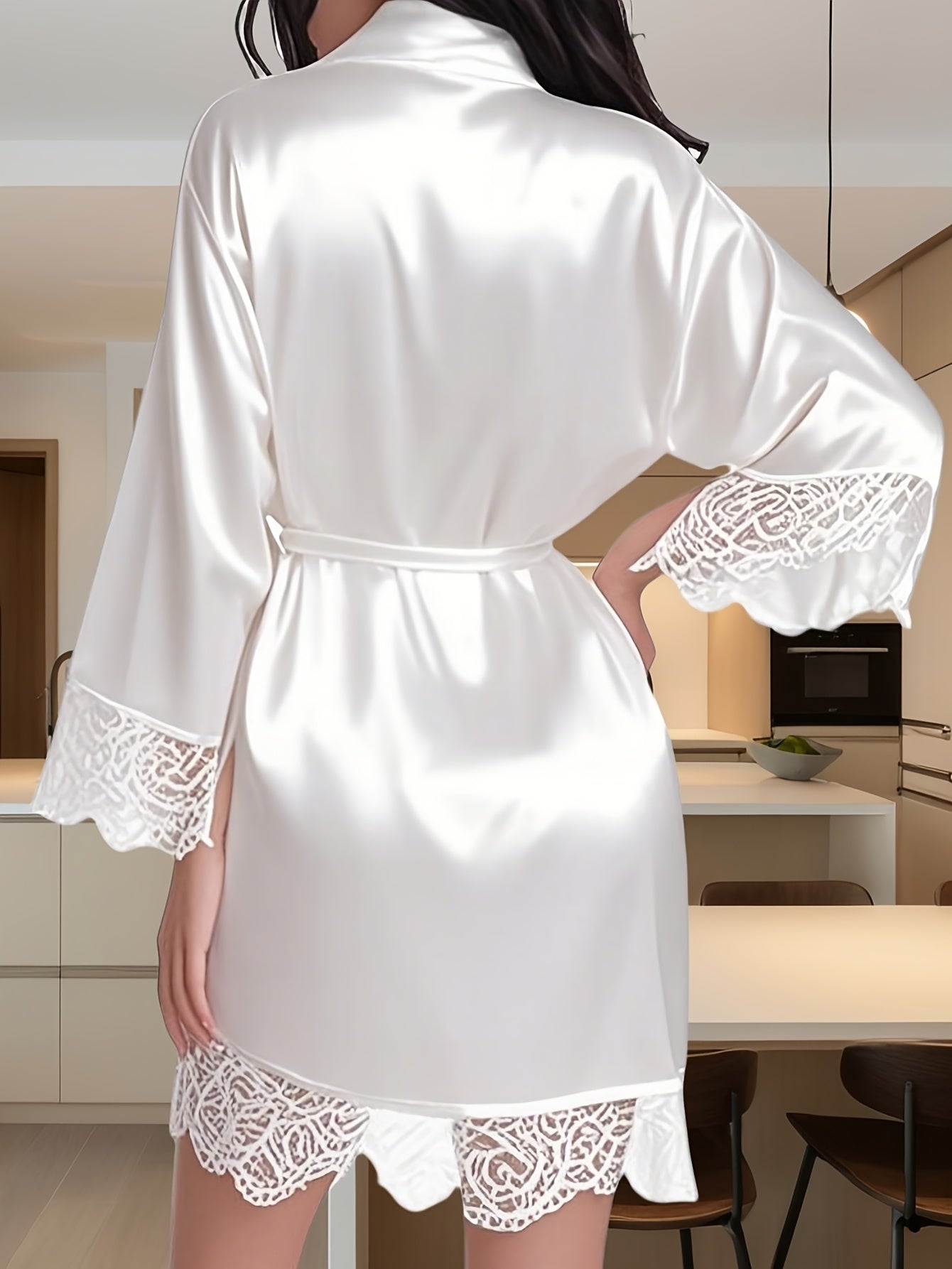 بيجامة نسائية أنيقة