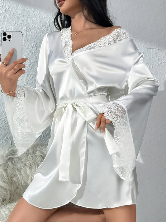 روب ساتين نسائي أنيق أبيض