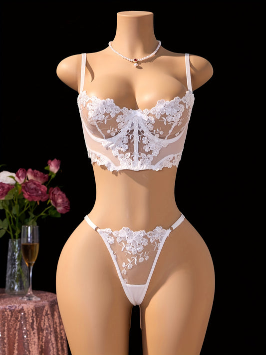 أطقم لنجري زفاف أنيقة للنساء